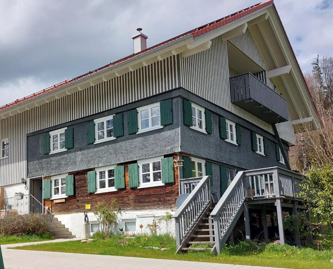 Hirsch Apartment Grunenbach