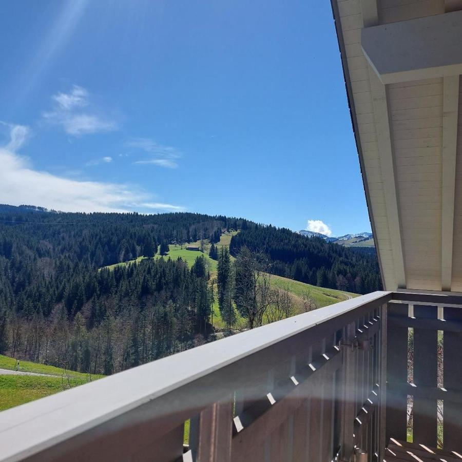 Hirsch Apartment Grunenbach